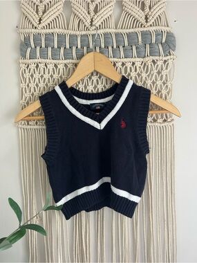 Ralph Lauren Vintage Kid’s V-Neck Knit Sweater Vest